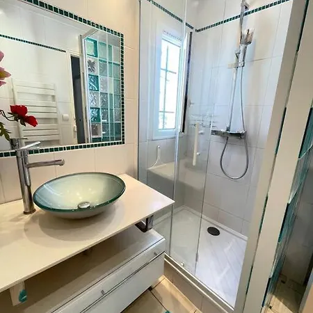 Maison Des Oliviers : Maison 5 Prs, 400m Plages Antibes