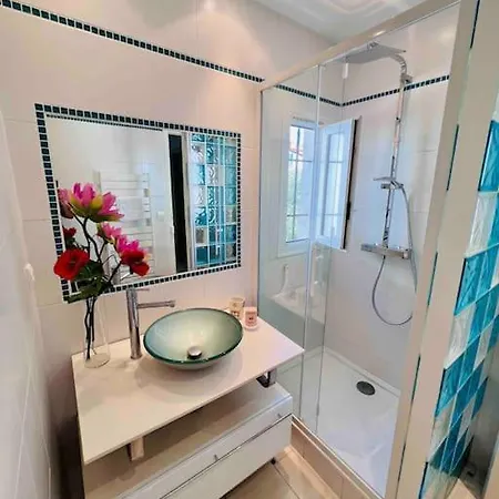 Maison Des Oliviers : Maison 5 Prs, 400m Plages Villa Antibes
